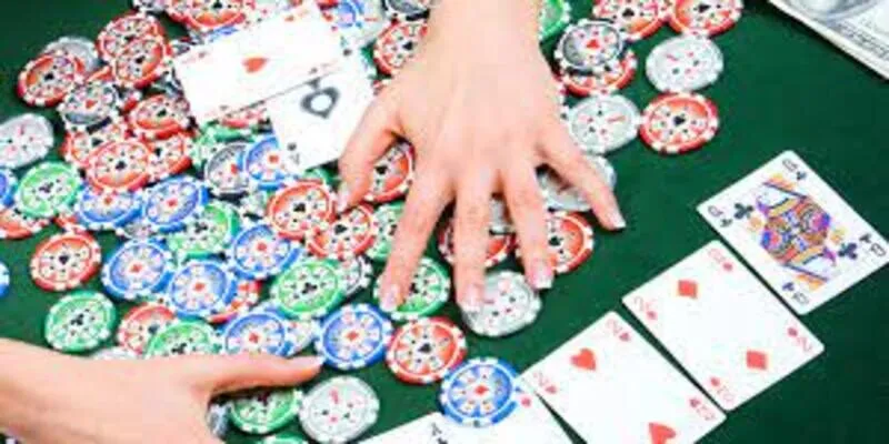 Poker: All-in or Fold Sunwin – Cuộc chơi mạo hiểm 2025